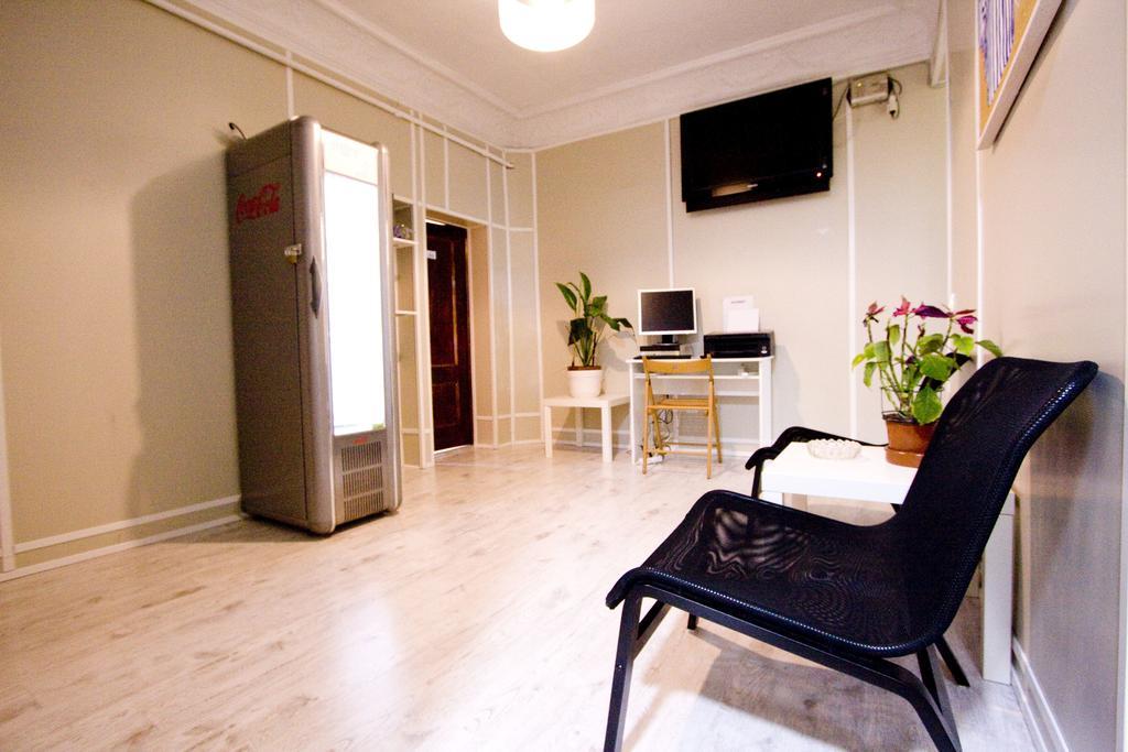 Hostal Trevinca มาดริด ภายนอก รูปภาพ